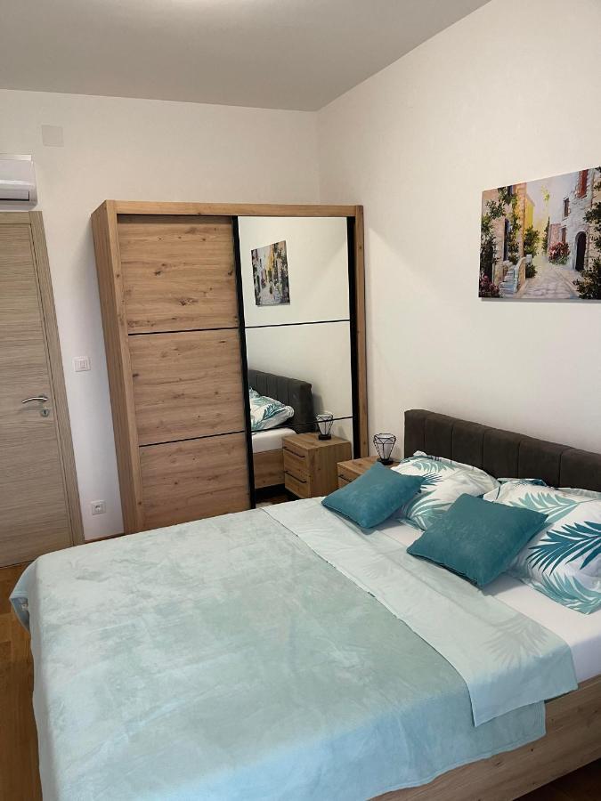 Apartman Iva Тиват Екстериор снимка